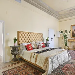 Lullaby Near Palazzo Vecchio And Piazza Signoria -hosted By Sweetstay Apartment