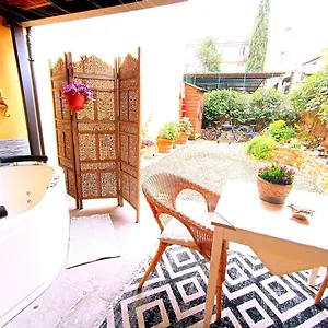 Nadia's Lovely - With Private Garden And Jacuzzi Firenze