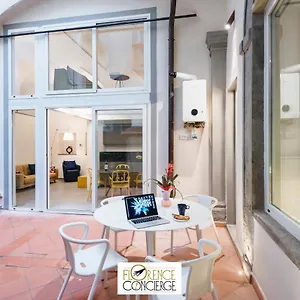 Ground Floor With Patio-ghibellina 65 Apartment