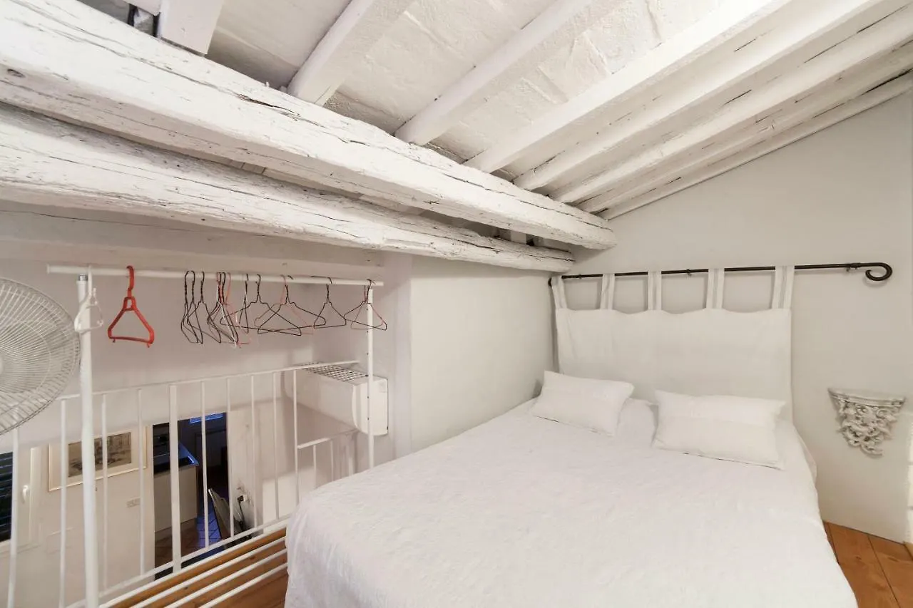Exclusive Apartment San Lorenzo Florence