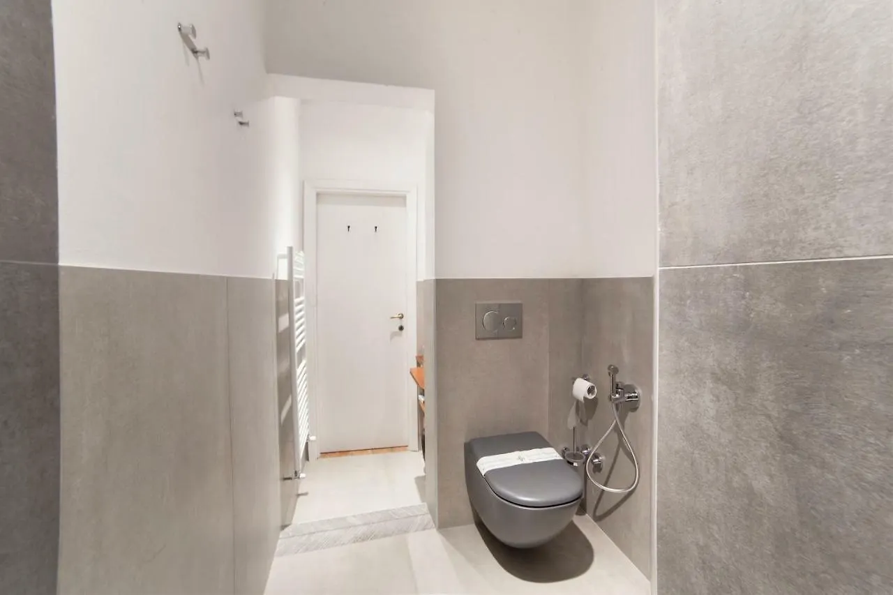 Exclusive Apartment San Lorenzo Florence