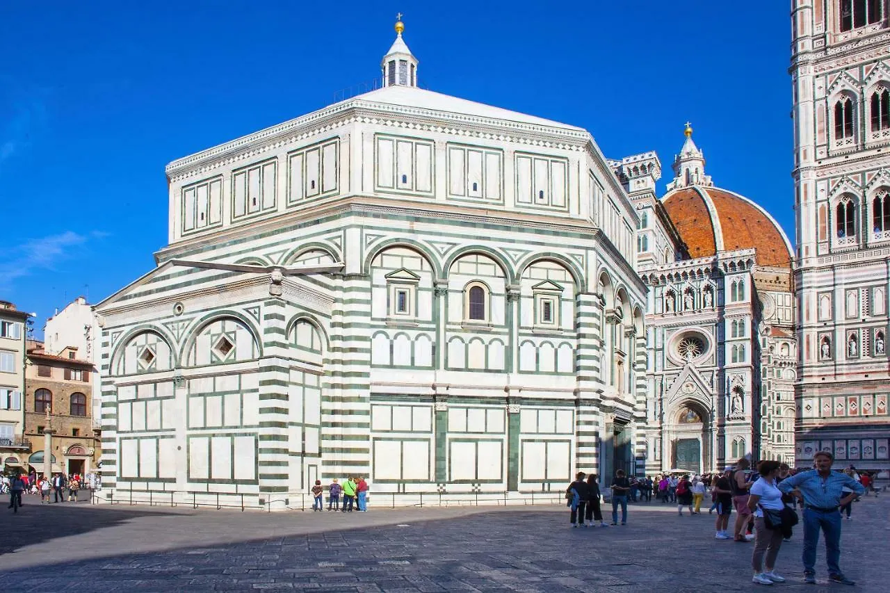 Exclusive Apartment San Lorenzo Florence